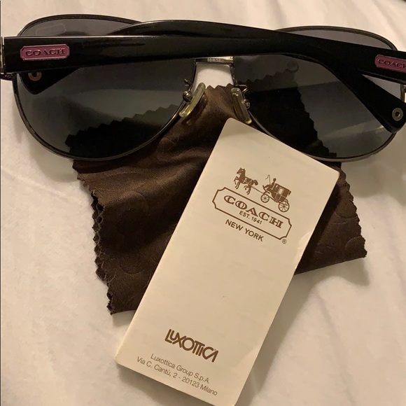 COACH Sunglasses in GREAT condition - Picture 6 of 6